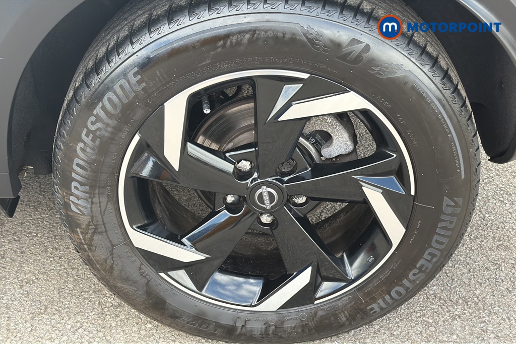 Nissan Juke N-Connecta Automatic Petrol SUV - Stock Number (1647924) - 45th supplementary image