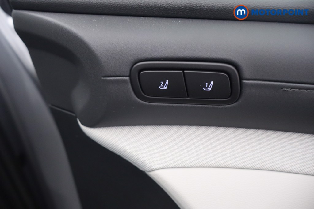 Hyundai Tucson Ultimate Automatic Petrol SUV - Stock Number (1647972) - 18th supplementary image
