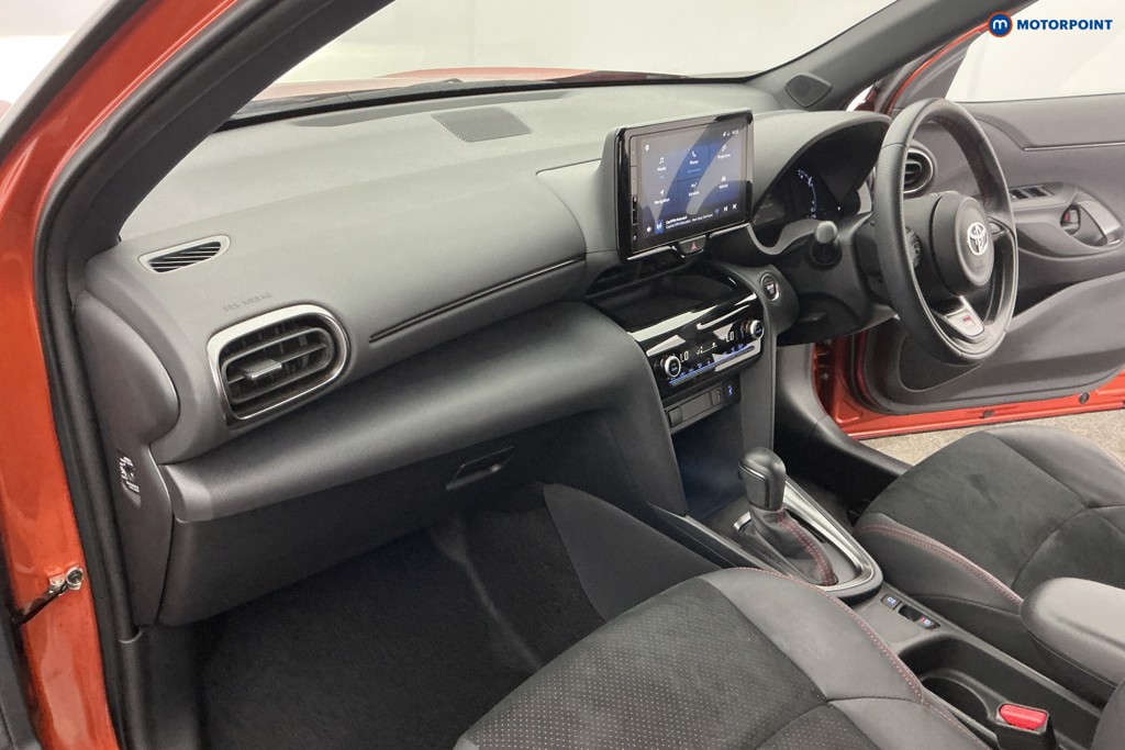 Toyota Yaris Cross Gr Sport Automatic Petrol-Electric Hybrid Estate - Stock Number (1648087) - 9th supplementary image