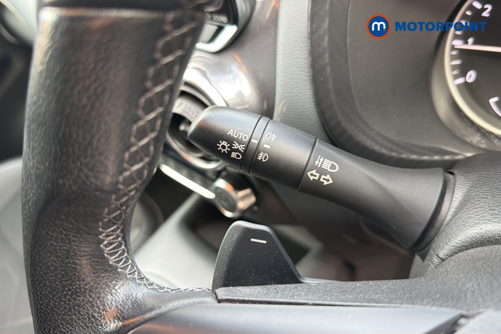 Nissan Juke Tekna Automatic Petrol SUV - Stock Number (1648258) - 5th supplementary image