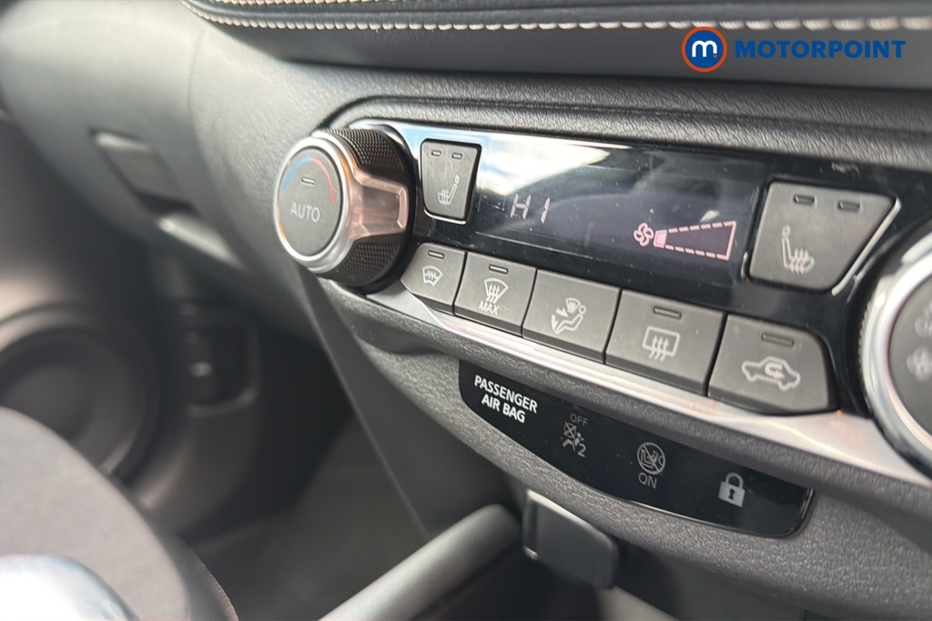 Nissan Juke Tekna Automatic Petrol SUV - Stock Number (1648258) - 14th supplementary image