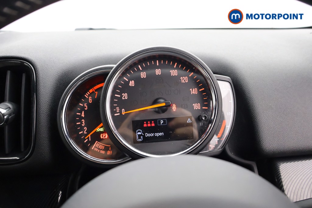 Mini Countryman Cooper Exclusive Automatic Petrol SUV - Stock Number (1648337) - 4th supplementary image