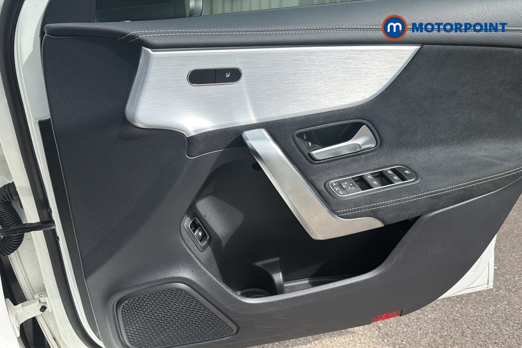 Mercedes-Benz A Class Amg Line Executive Edition Automatic Petrol Plug-In Hybrid Saloon - Stock Number (1648590) - 18th supplementary image