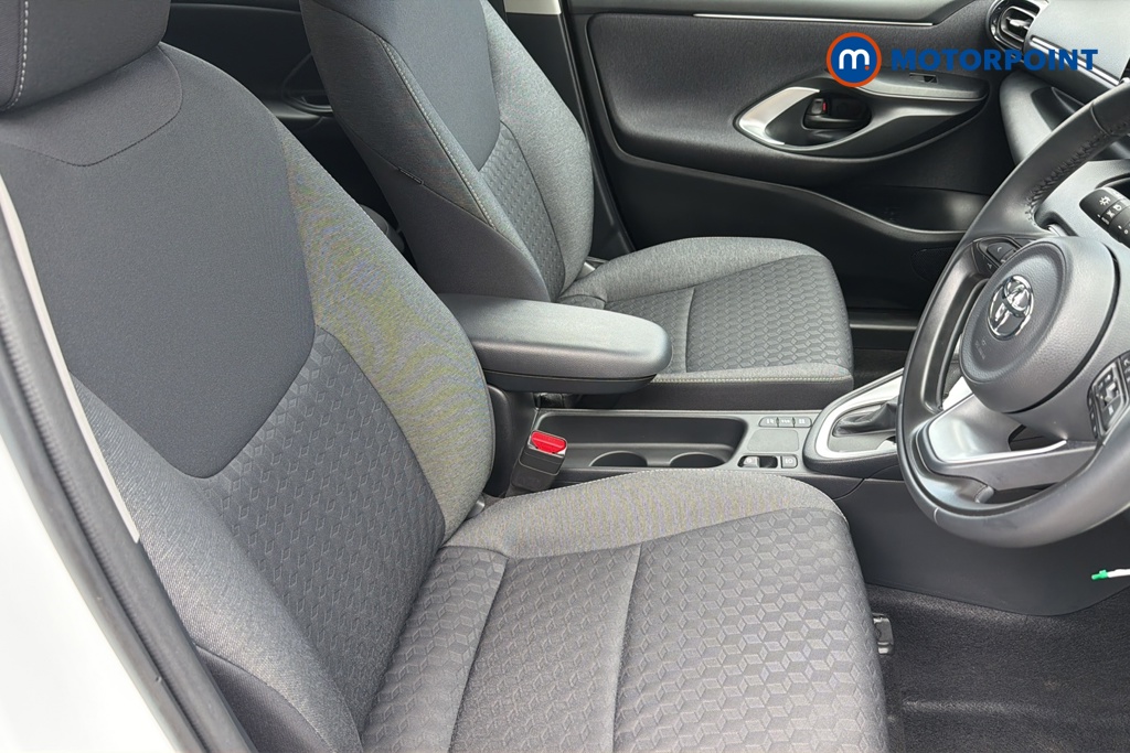 Toyota Yaris Icon Automatic Petrol-Electric Hybrid Hatchback - Stock Number (1648851) - 22nd supplementary image