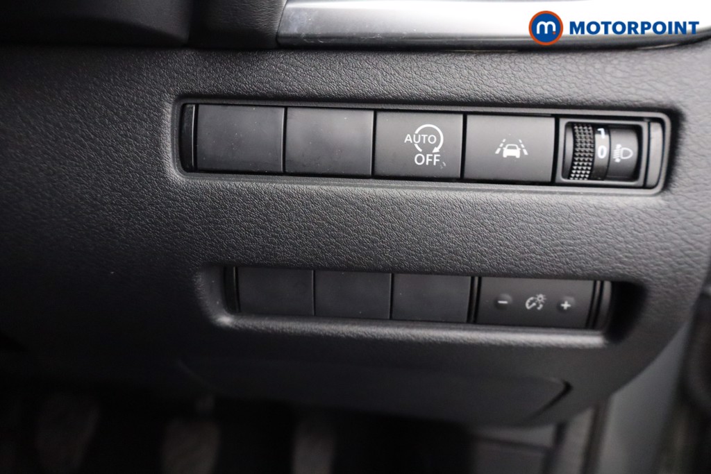 Nissan Qashqai Acenta Premium Manual Petrol SUV - Stock Number (1648883) - 13th supplementary image