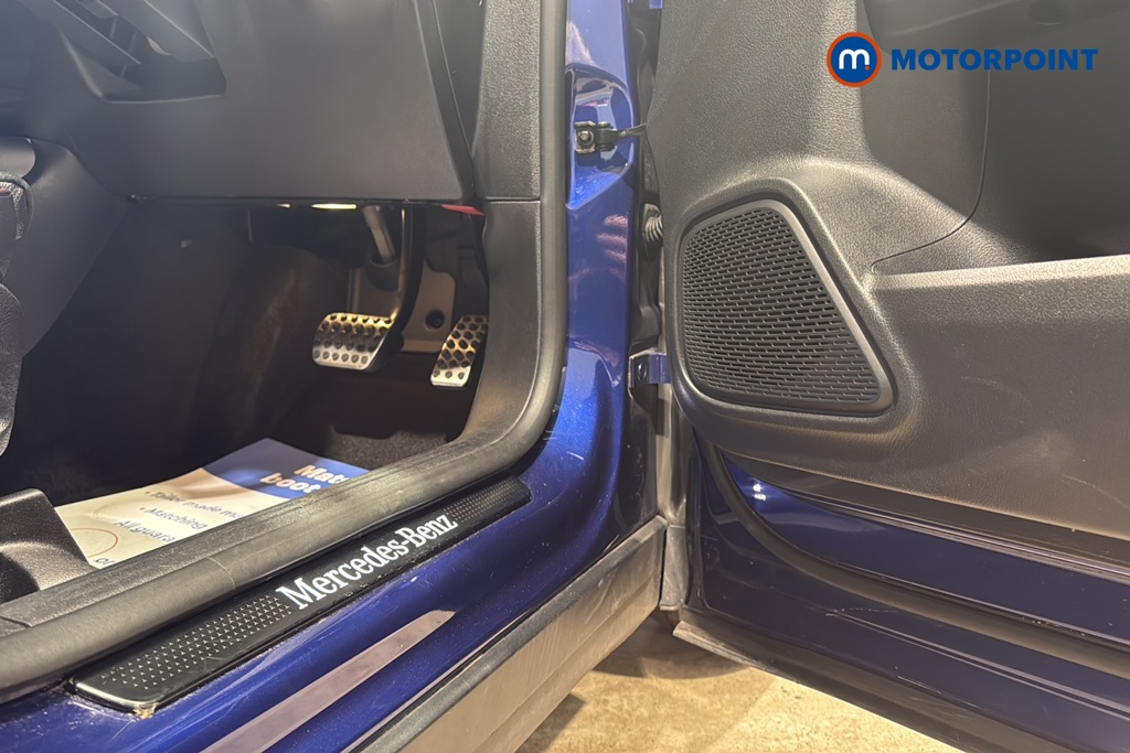 Mercedes-Benz GLB Amg Line Automatic Petrol SUV - Stock Number (1649600) - 21st supplementary image