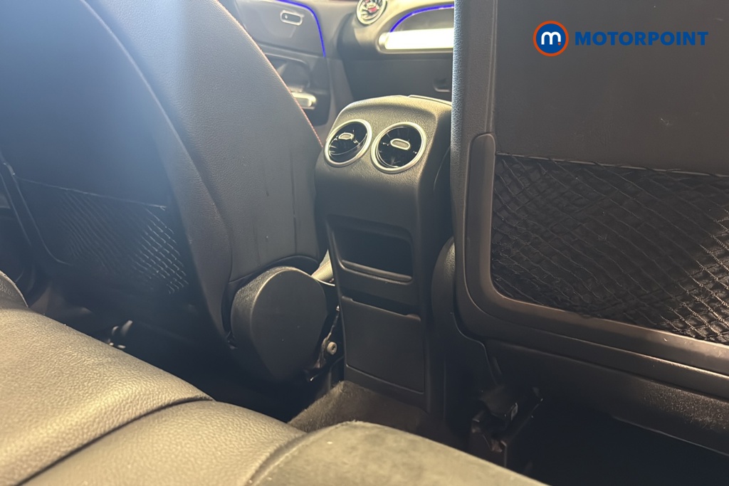 Mercedes-Benz GLB Amg Line Automatic Petrol SUV - Stock Number (1649600) - 28th supplementary image