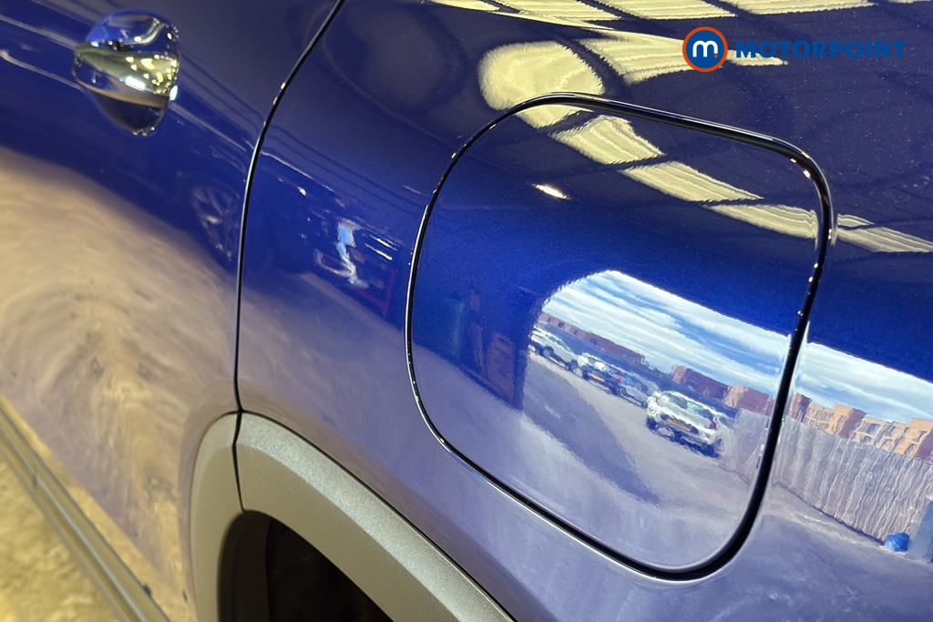 Mercedes-Benz GLB Amg Line Automatic Petrol SUV - Stock Number (1649600) - 41st supplementary image