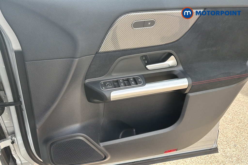 Mercedes-Benz GLA Amg Line Automatic Petrol SUV - Stock Number (1649815) - 18th supplementary image
