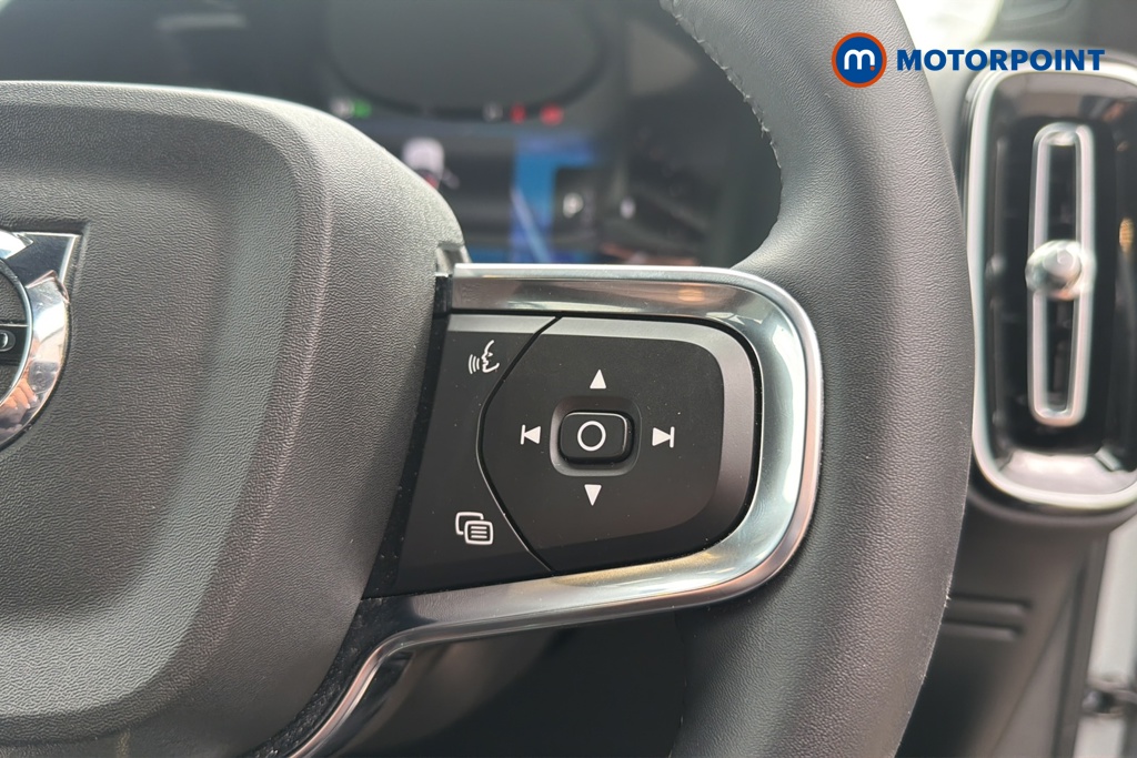 Volvo Xc40 Plus Automatic Petrol SUV - Stock Number (1649877) - 3rd supplementary image