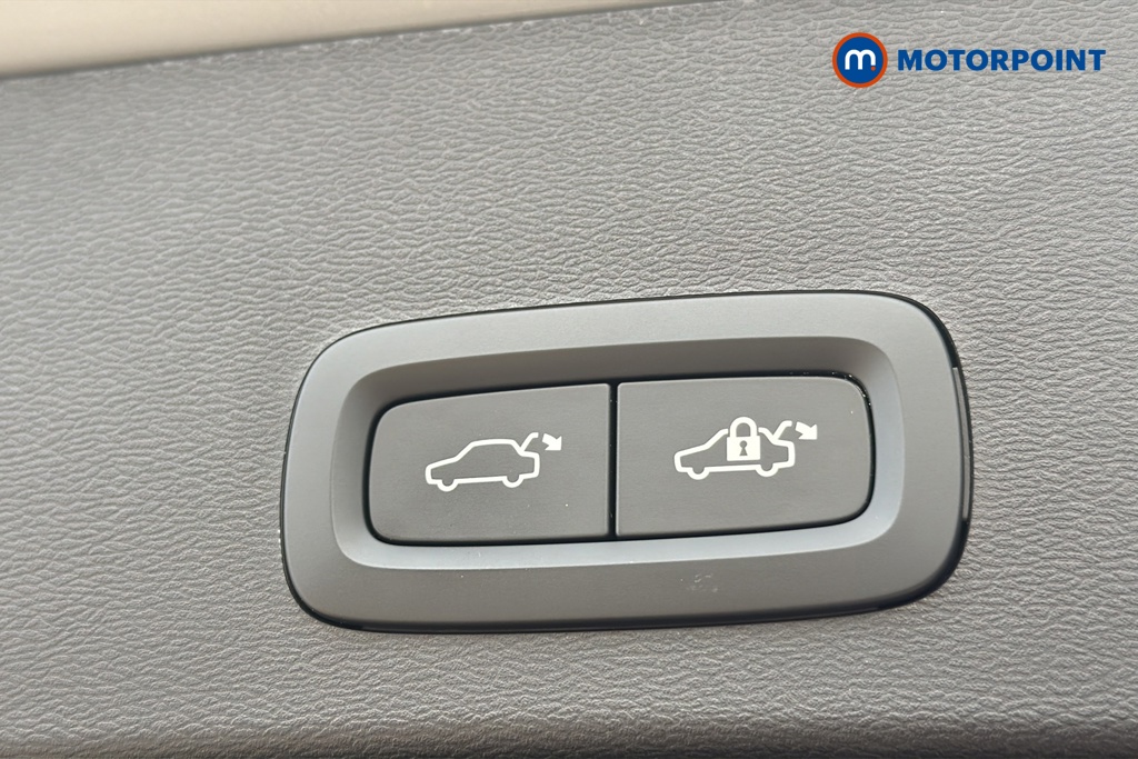 Volvo Xc40 Plus Automatic Petrol SUV - Stock Number (1649877) - 35th supplementary image