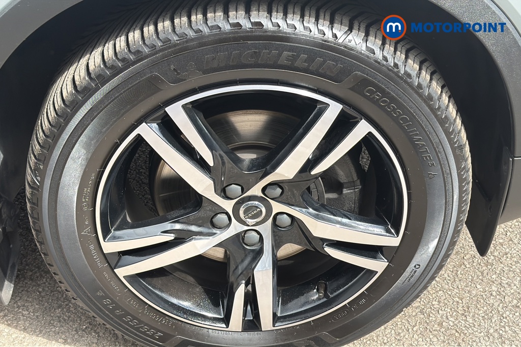 Volvo Xc40 Plus Automatic Petrol SUV - Stock Number (1649877) - 47th supplementary image