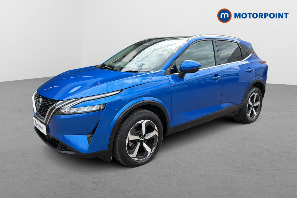 Nissan Qashqai N-Connecta Manual Petrol SUV - Stock Number (1649987) - Passenger side front corner