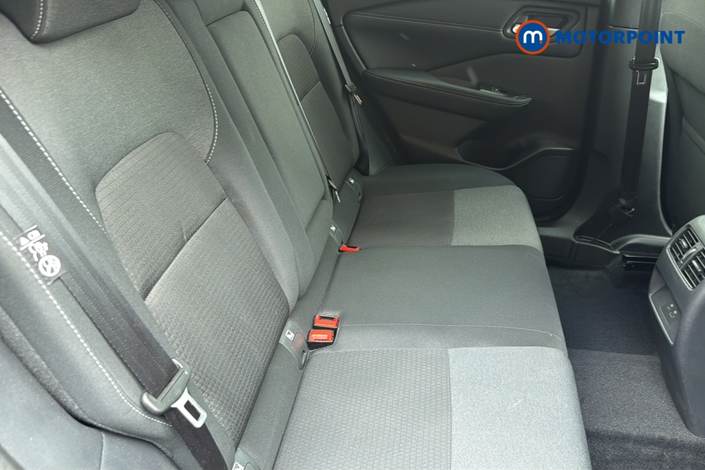 Nissan Qashqai N-Connecta Manual Petrol SUV - Stock Number (1649987) - 25th supplementary image