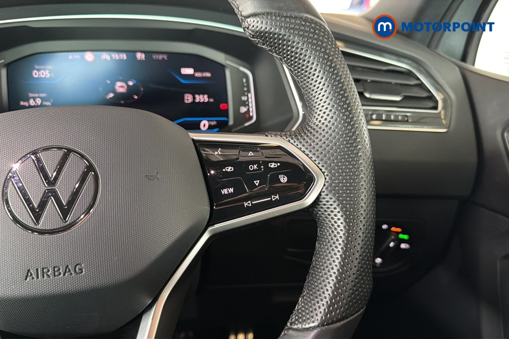 Volkswagen Tiguan R-Line Edition Automatic Petrol SUV - Stock Number (1650061) - 3rd supplementary image