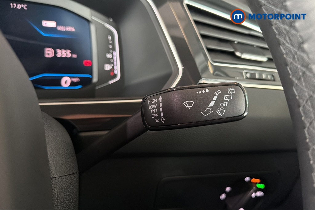 Volkswagen Tiguan R-Line Edition Automatic Petrol SUV - Stock Number (1650061) - 6th supplementary image