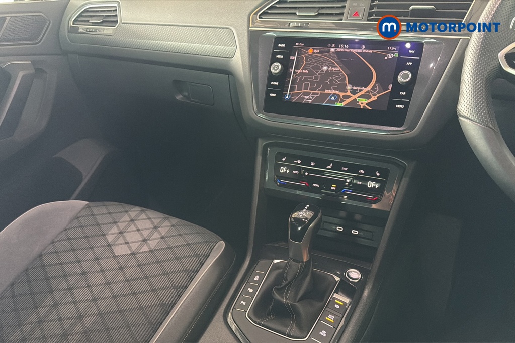 Volkswagen Tiguan R-Line Edition Automatic Petrol SUV - Stock Number (1650061) - 15th supplementary image