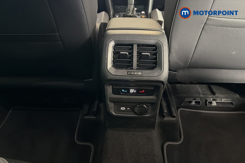 Volkswagen Tiguan R-Line Edition Automatic Petrol SUV - Stock Number (1650061) - 28th supplementary image