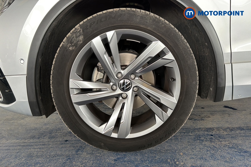Volkswagen Tiguan R-Line Edition Automatic Petrol SUV - Stock Number (1650061) - 44th supplementary image