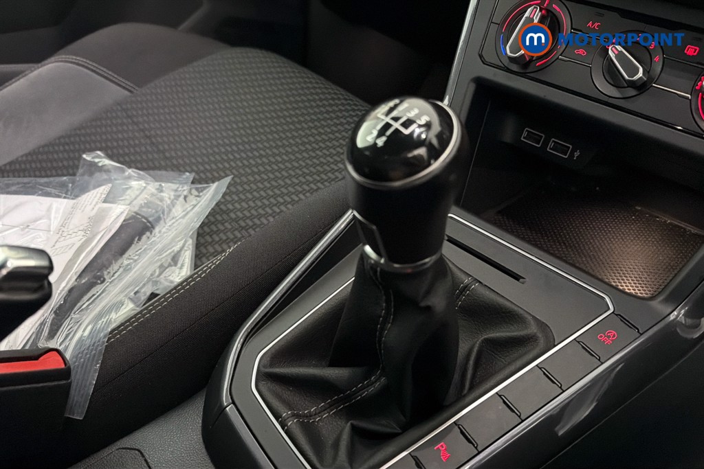 Volkswagen Polo R-Line Manual Petrol Hatchback - Stock Number (1650228) - 15th supplementary image
