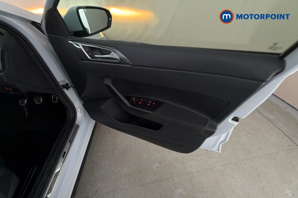 Volkswagen Polo R-Line Manual Petrol Hatchback - Stock Number (1650228) - 19th supplementary image