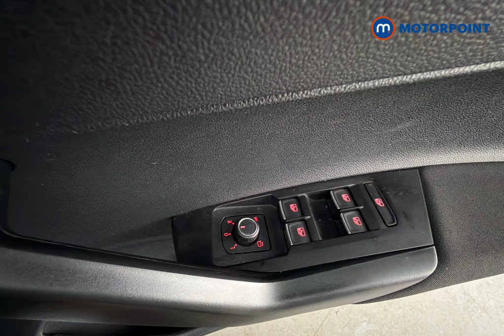 Volkswagen Polo R-Line Manual Petrol Hatchback - Stock Number (1650228) - 20th supplementary image