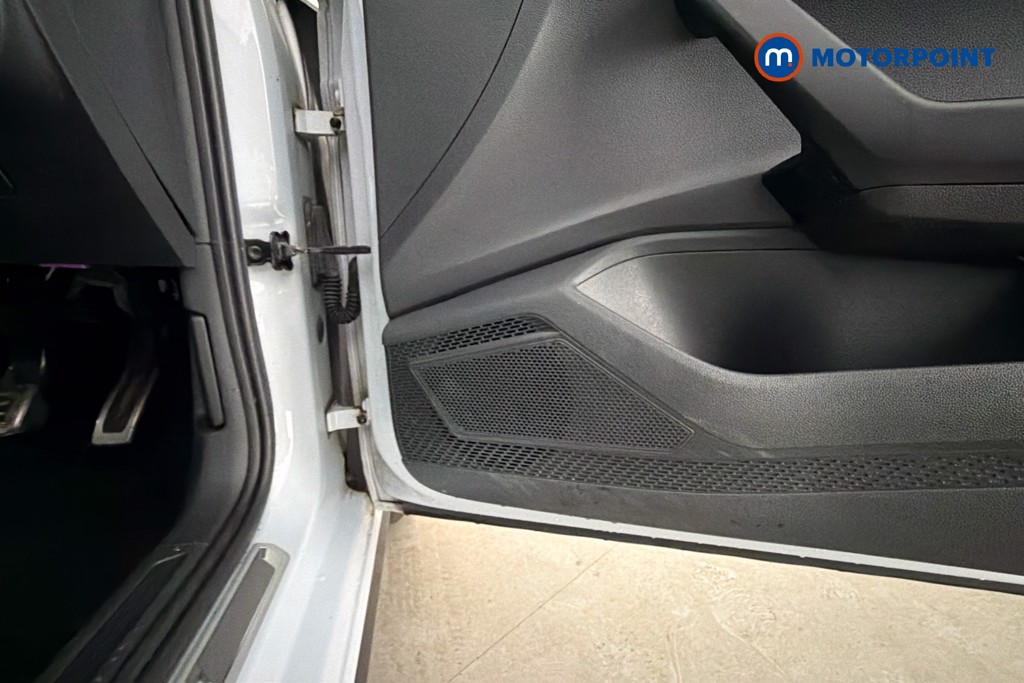 Volkswagen Polo R-Line Manual Petrol Hatchback - Stock Number (1650228) - 21st supplementary image