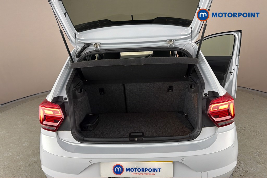 Volkswagen Polo R-Line Manual Petrol Hatchback - Stock Number (1650228) - 33rd supplementary image