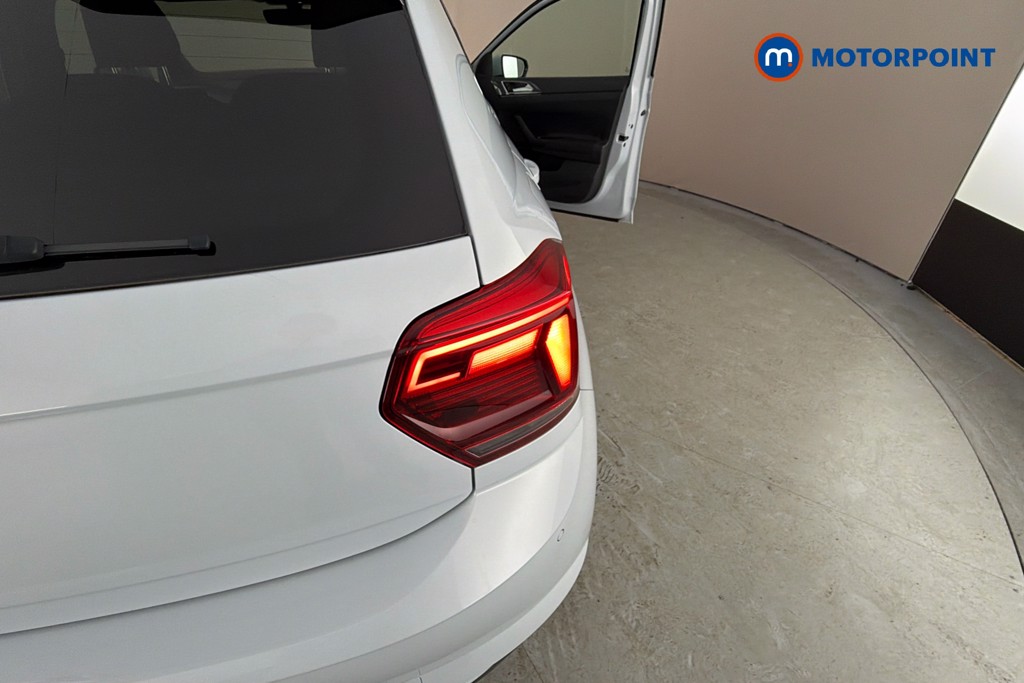 Volkswagen Polo R-Line Manual Petrol Hatchback - Stock Number (1650228) - 38th supplementary image
