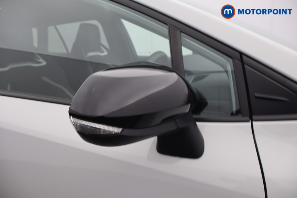 Toyota Corolla Gr Sport Automatic Petrol-Electric Hybrid Estate - Stock Number (1650370) - 25th supplementary image