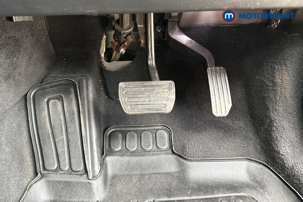 Land Rover Discovery Sport SE Automatic Petrol SUV - Stock Number (1650843) - 24th supplementary image