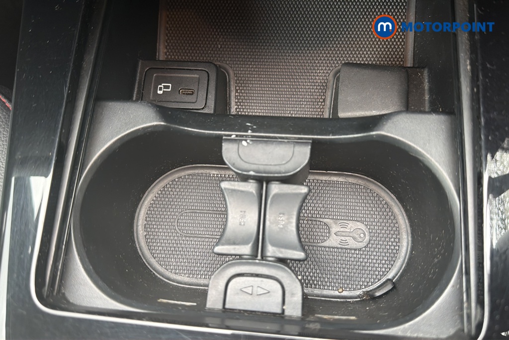 Mercedes-Benz A Class Amg Line Automatic Petrol Hatchback - Stock Number (1621485) - 16th supplementary image