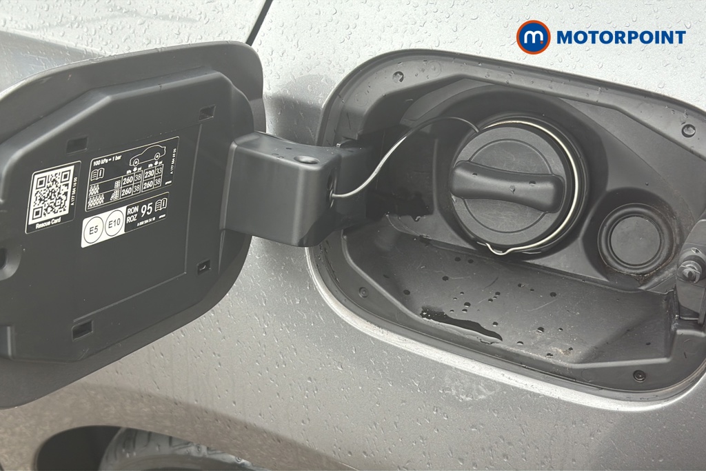 Mercedes-Benz A Class Amg Line Automatic Petrol Hatchback - Stock Number (1621485) - 41st supplementary image
