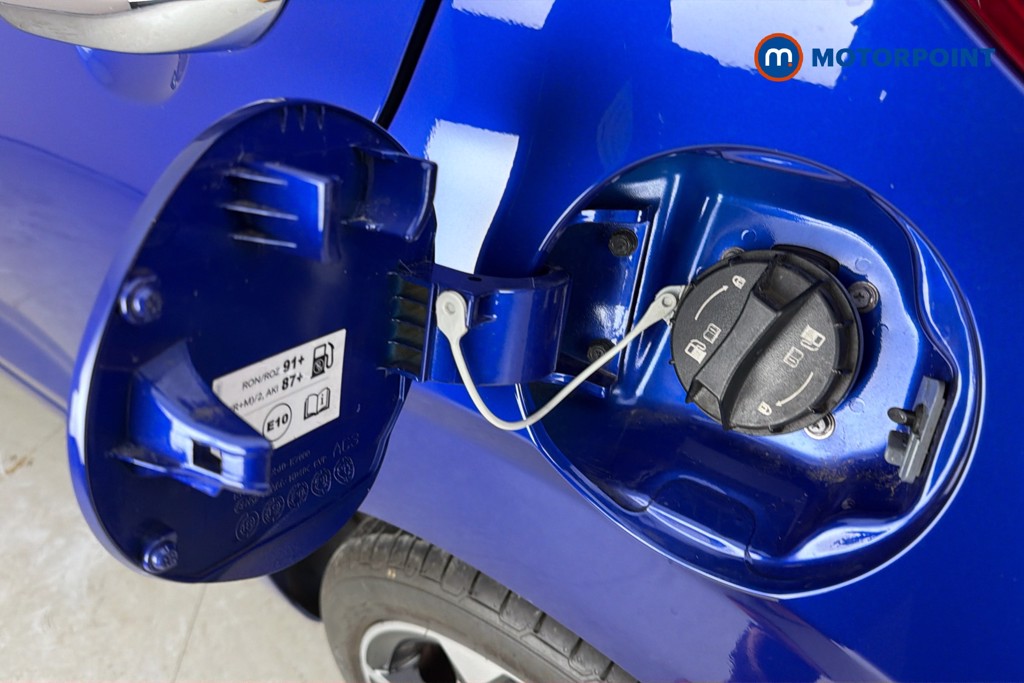Hyundai I10 Premium Automatic Petrol Hatchback - Stock Number (1636612) - 41st supplementary image