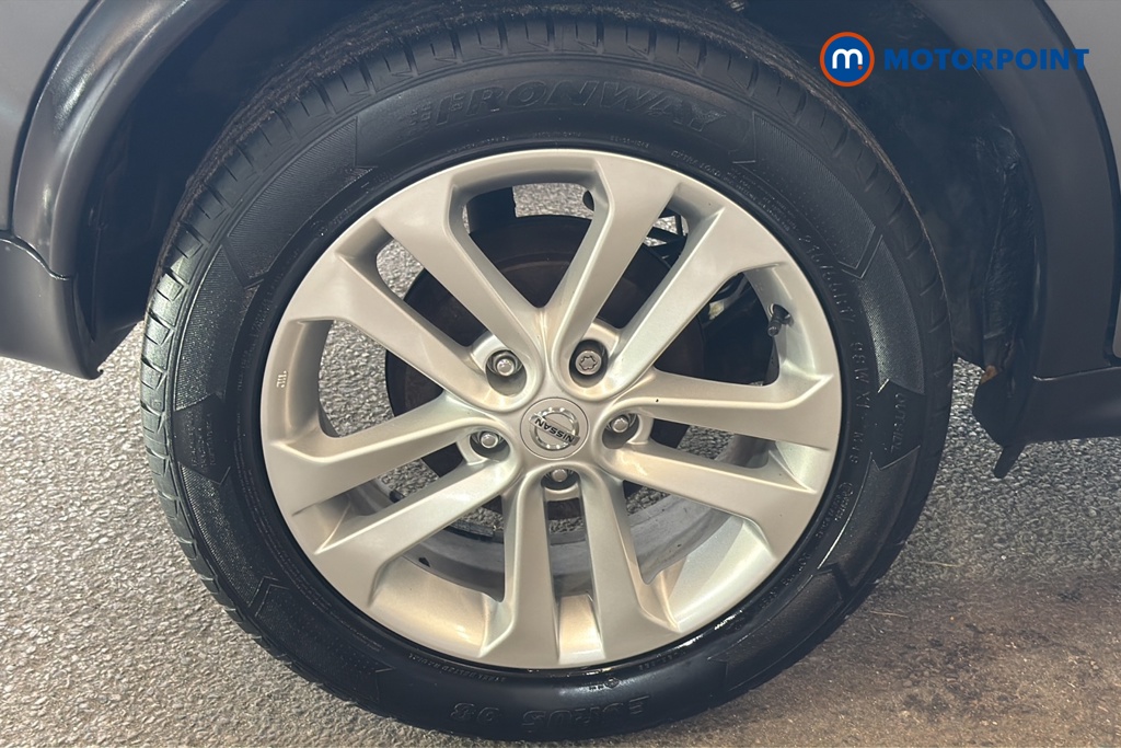 Nissan Juke N-Connecta Automatic Petrol SUV - Stock Number (1646592) - 46th supplementary image