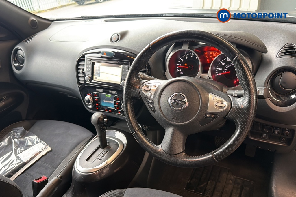 Nissan Juke N-Connecta Automatic Petrol SUV - Stock Number (1646592) - 1st supplementary image