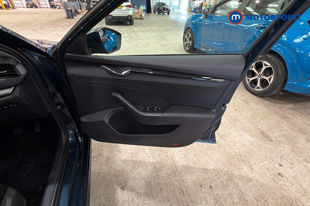 Skoda Octavia Se Technology Manual Petrol Estate - Stock Number (1647814) - 19th supplementary image