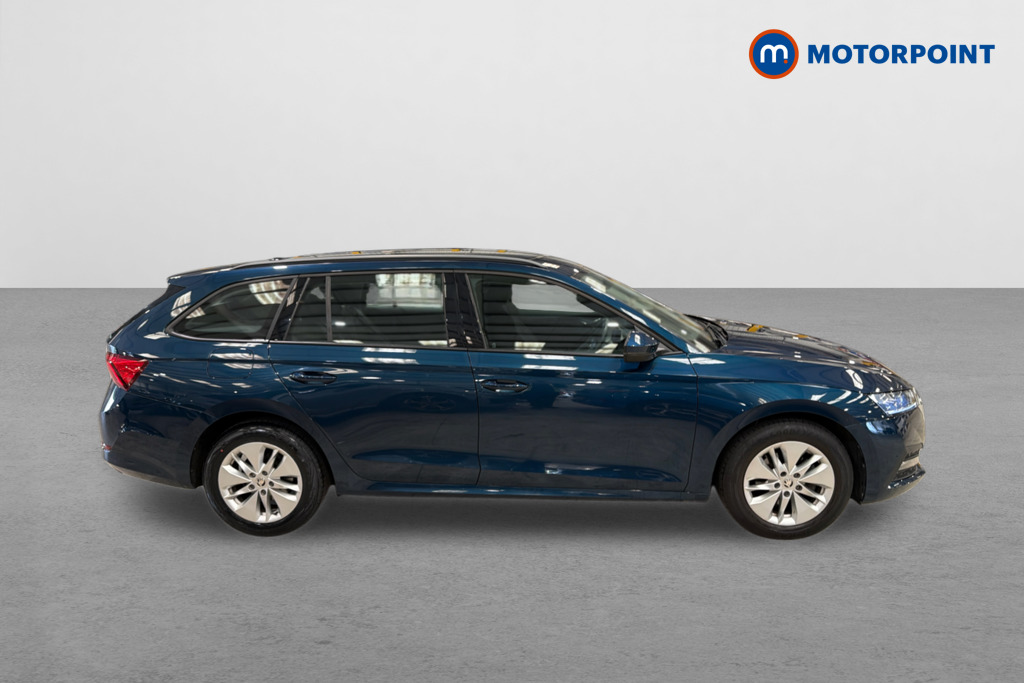 Skoda Octavia Se Technology Manual Petrol Estate - Stock Number (1647814) - Drivers side