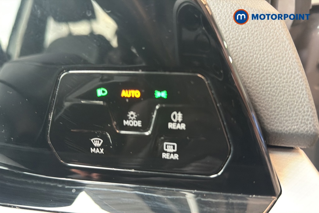 Volkswagen Golf Life Manual Petrol Hatchback - Stock Number (1648189) - 11th supplementary image