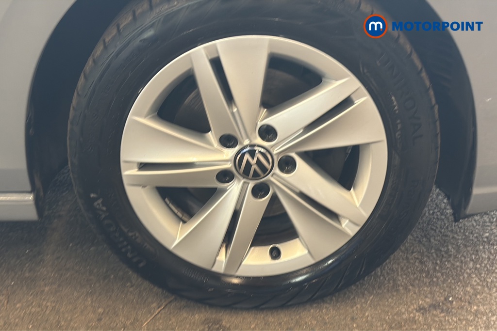 Volkswagen Golf Life Manual Petrol Hatchback - Stock Number (1648189) - 47th supplementary image