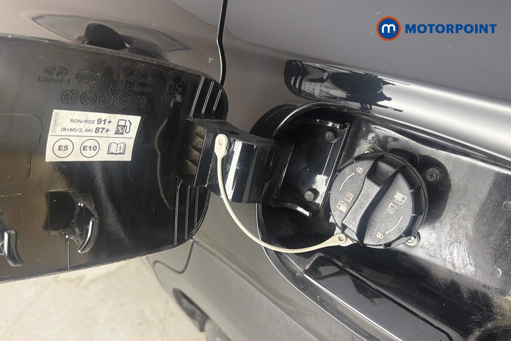 Hyundai Kona Se Connect Automatic Petrol-Electric Hybrid SUV - Stock Number (1649317) - 41st supplementary image
