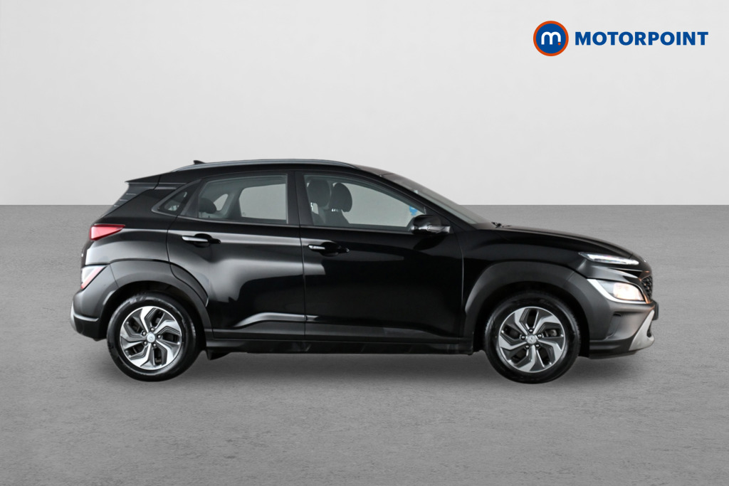 Hyundai Kona Se Connect Automatic Petrol-Electric Hybrid SUV - Stock Number (1649317) - Drivers side