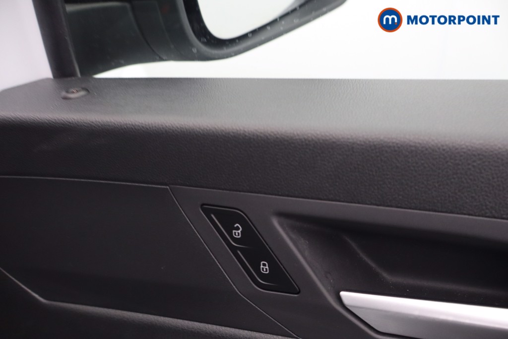 Ford Transit Connect Limited Automatic Petrol Plug-In Hybrid Panel Van - Stock Number (1649925) - 11th supplementary image