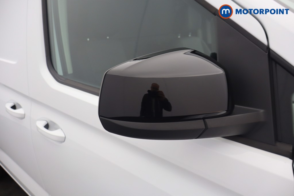 Ford Transit Connect Limited Automatic Petrol Plug-In Hybrid Panel Van - Stock Number (1649925) - 26th supplementary image