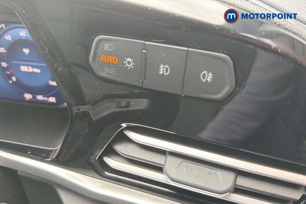 Ford Transit Connect Limited Automatic Petrol Plug-In Hybrid Panel Van - Stock Number (1649928) - 11th supplementary image
