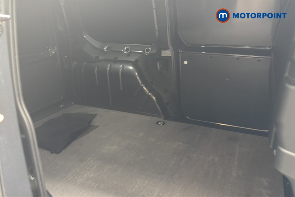 Ford Transit Connect Limited Automatic Petrol Plug-In Hybrid Panel Van - Stock Number (1649928) - 25th supplementary image