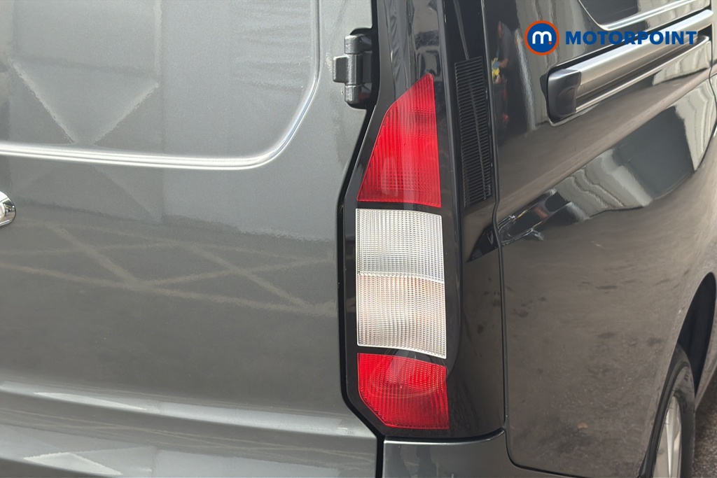 Ford Transit Connect Limited Automatic Petrol Plug-In Hybrid Panel Van - Stock Number (1649928) - 36th supplementary image