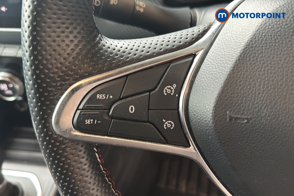Renault Clio Rs Line Automatic Petrol-Electric Hybrid Hatchback - Stock Number (1650577) - 4th supplementary image