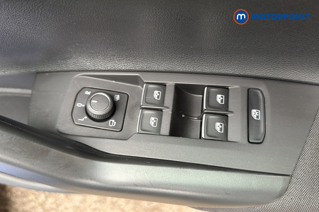 Volkswagen Polo R-Line Automatic Petrol Hatchback - Stock Number (1650831) - 19th supplementary image