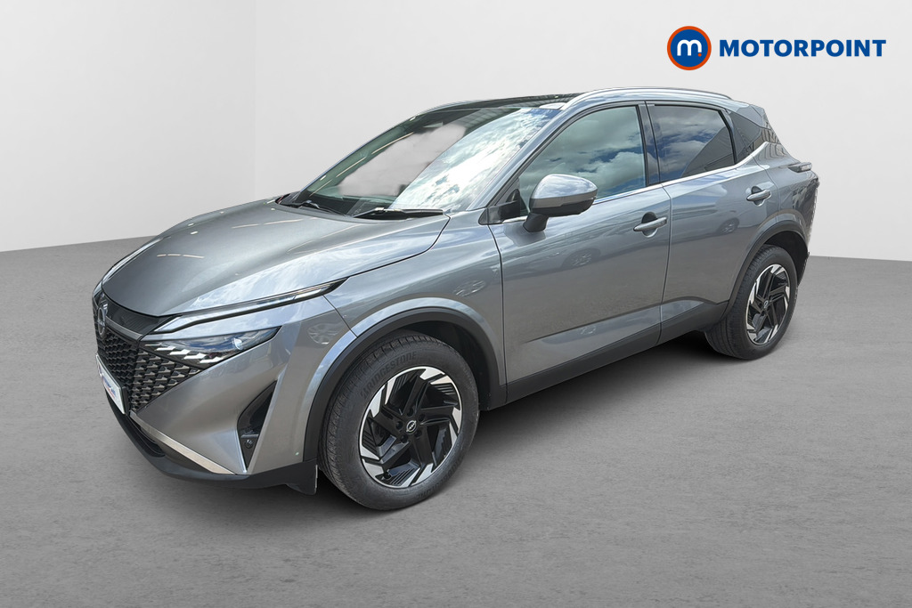 Nissan Qashqai N-Connecta Automatic Petrol SUV - Stock Number (1650861) - Passenger side front corner